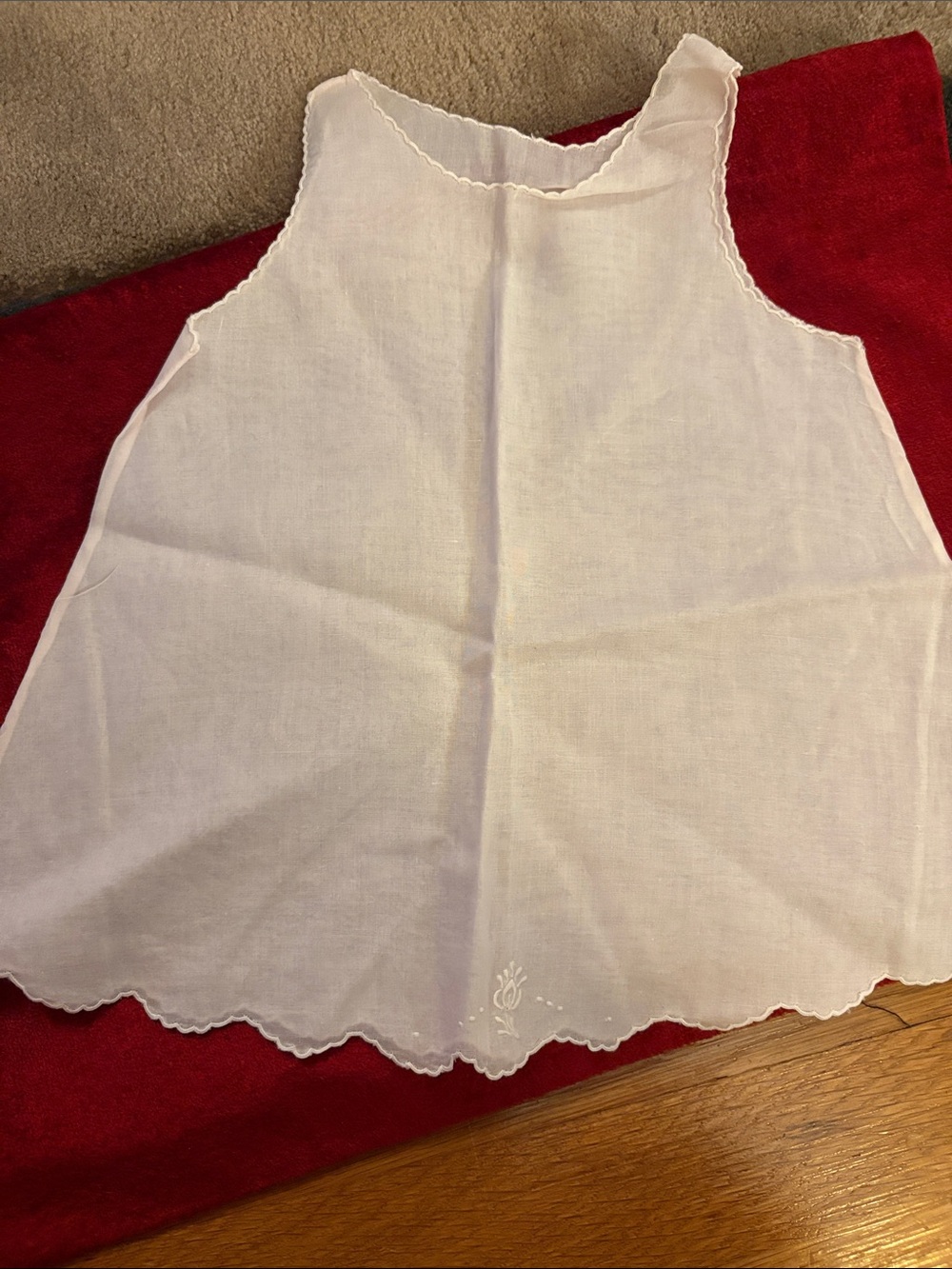 Vintage White Sleeveless tissue linen Scalloped dress over 60 years old like new